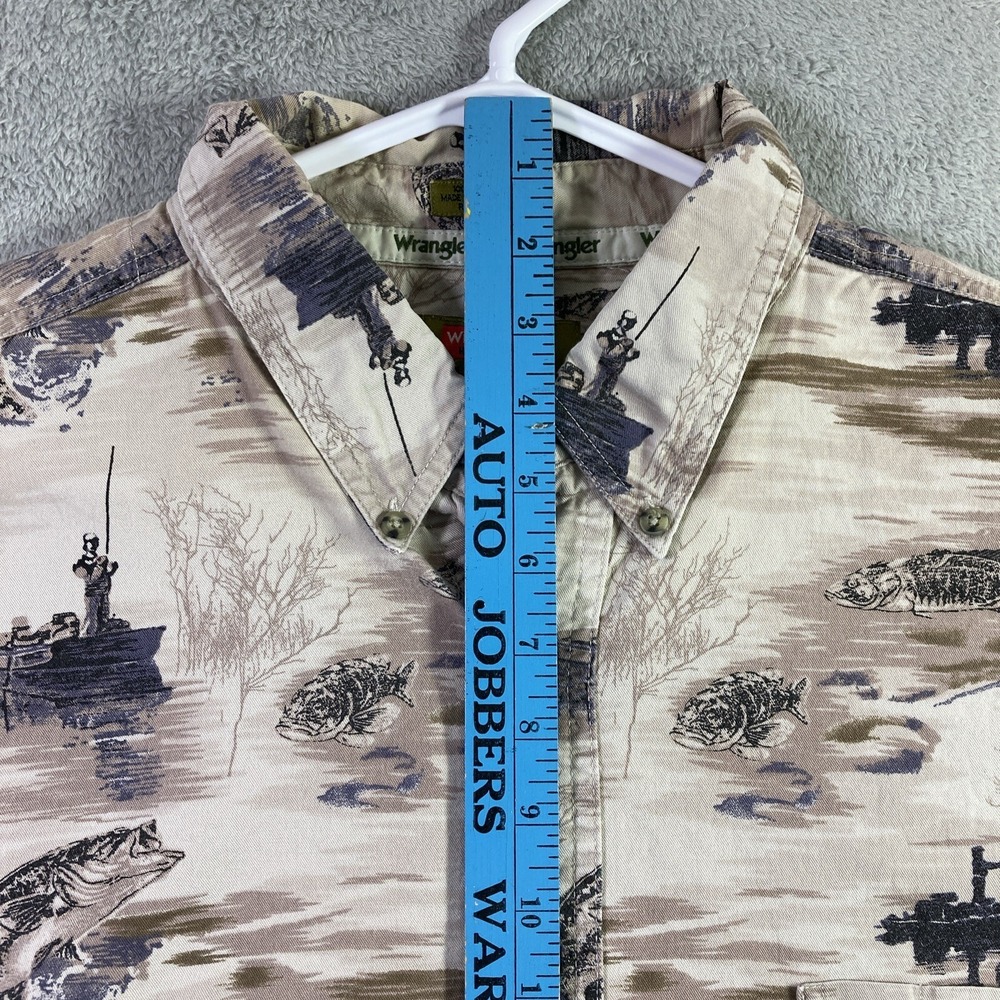 Wrangler Shirt Men 2XL XXL All Over Print Outdoor Gear Fishing Button Down SS - Picture 11 of 16